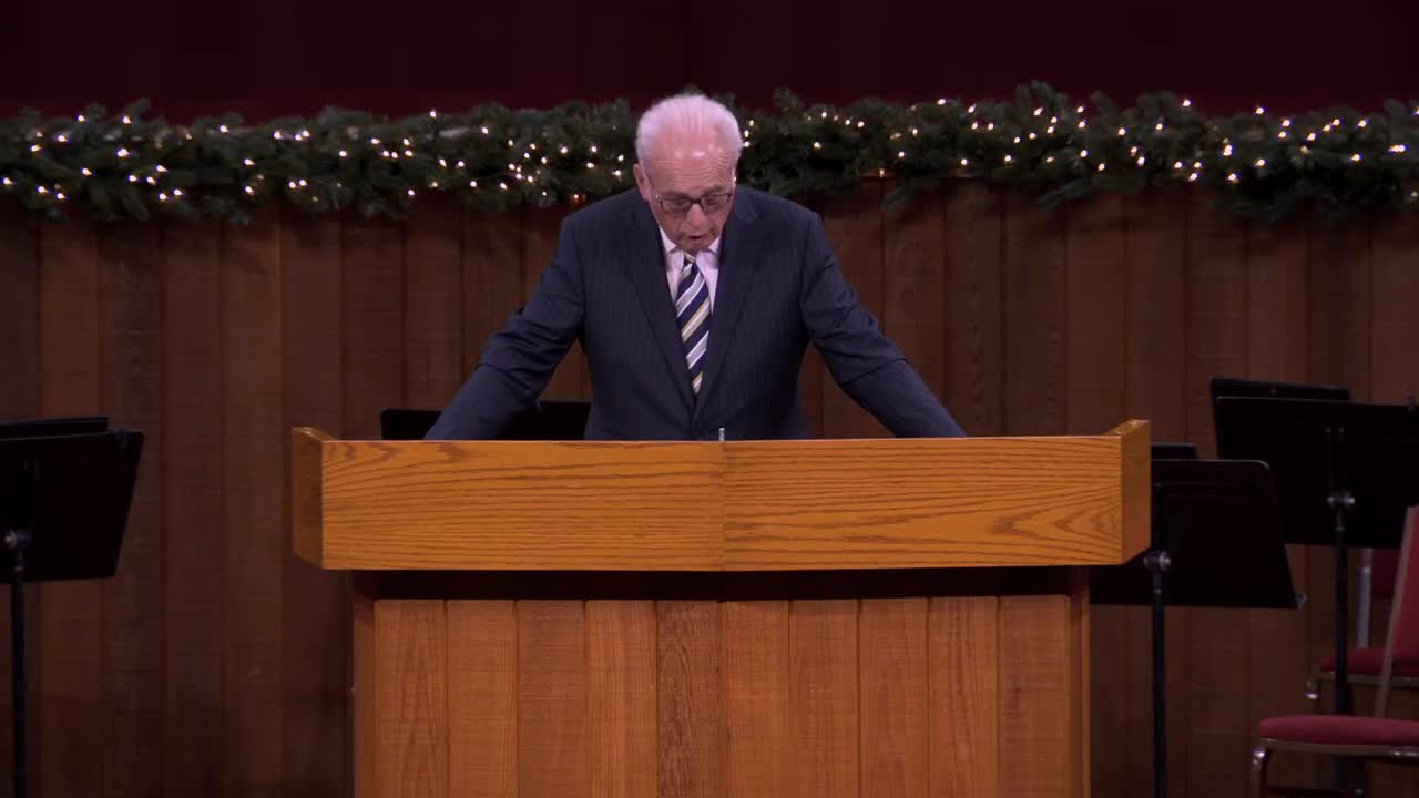 How To Live In A Crooked And Perverse Generation | John MacArthur Sermons | Grace To You