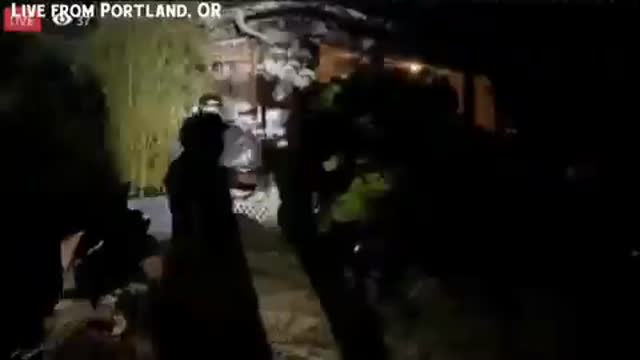 BLM & Antifa Riots 2020 - 2020-08-09-19-06-28-Portland-yesterday.mp4