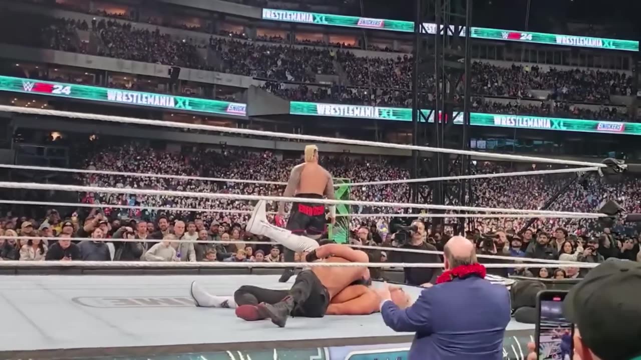 Roman Raise vs copy Rhodes fight wwe