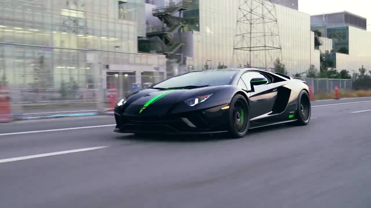 Flame Spitting Aventador S in