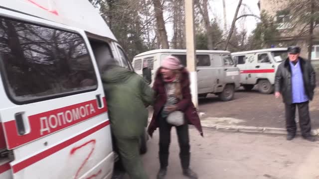 Russia - Ukraine War - Soldiers Collect Civilians After Shelling Attack on Mariupol Frontline