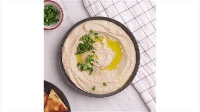 Easy Homemade Hummus