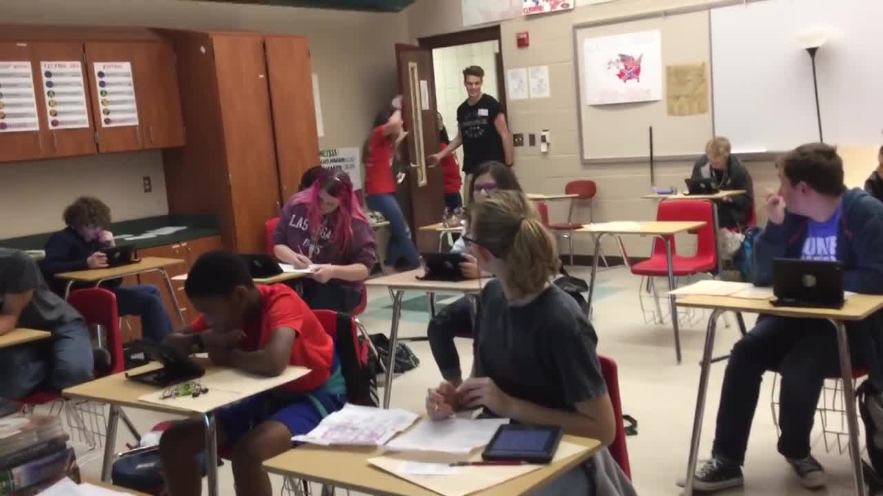 8th graders lose their mind when teacher's model son arrives