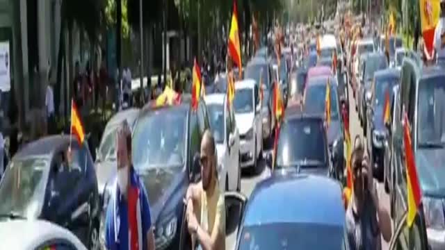 Bozalia.. mas papistas que el papa