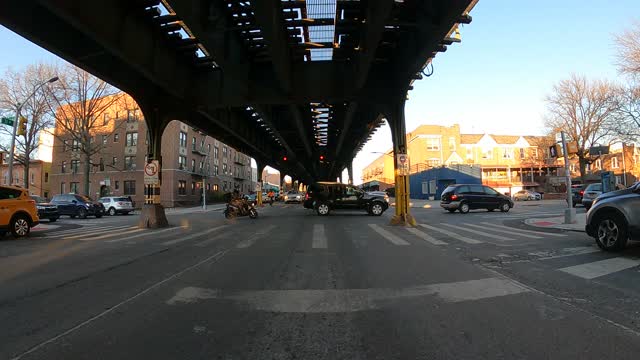 Driving Around Thru 01-26-2022 NYC New York 31 Street Queens 01 of 03 – 4K