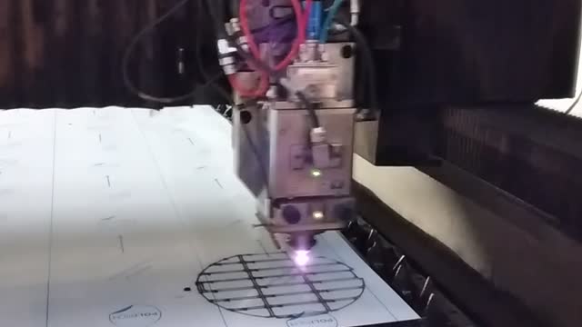 Stainless steel speed lazer cutting