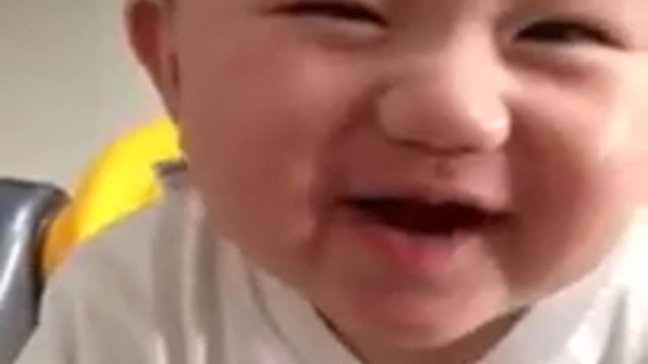 Kid Reactions Taste a Lemon