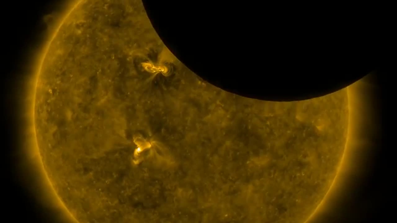 NASA's Solar Dynamics Observatory Catches Lunar Freeze Frame