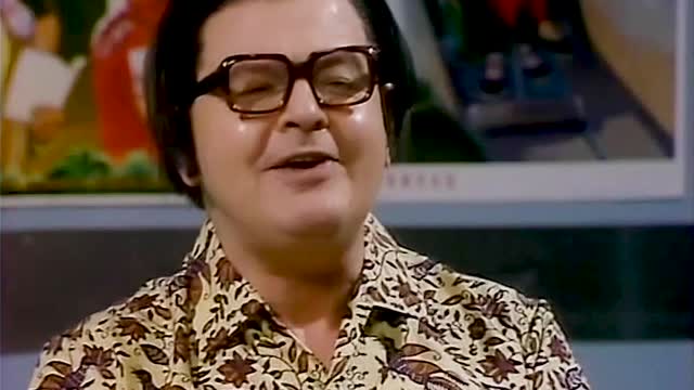 Benny Hill - Mr Chow Mein