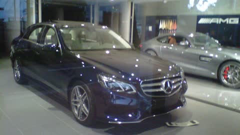 ***LES PLUS BELLES VOITURES LUXUEUSES***