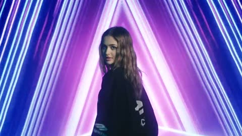 Taka Taki (Official Video)Monoir x Iuliana Beregoi
