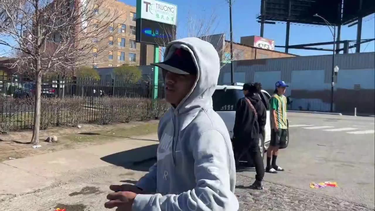 ILLEGAL VENEZUELANS IN CHICAGO