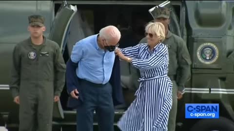 Biden can't even dress himself