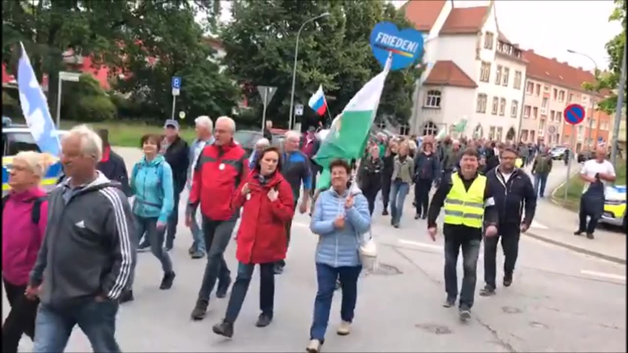 MONTAGSSPAZIERGANG - BAUTZEN, Holzmarkt, 03 06 2024, 174. MAHNWACHE 🕊