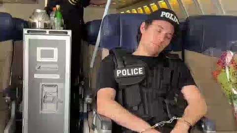 When The Prisoner Tries To Escape The Airplane !!