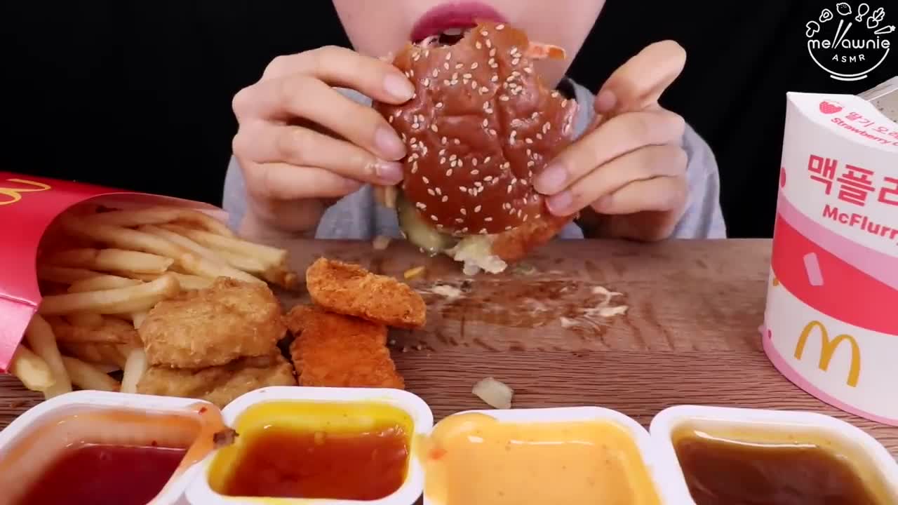 ASMR MUKBANG｜MCDONALD'S BIG MAC, CHEESE STICK, FRIES, CHICKEN NUGGETS