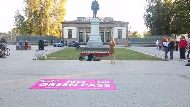 2021-10-16/10-11 - 13° evento, Caffè delle Mura, Lucca. Intervento della Dott.ssa Laura Giorgi