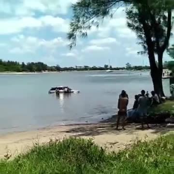 Rover had to be towed out of Richards Bay beach after drifting goes wrong