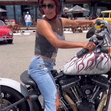 She's A Trend Setter