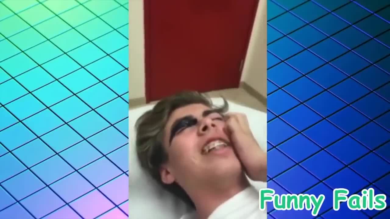 Try not to laugh - Funny beauty fails Compilation