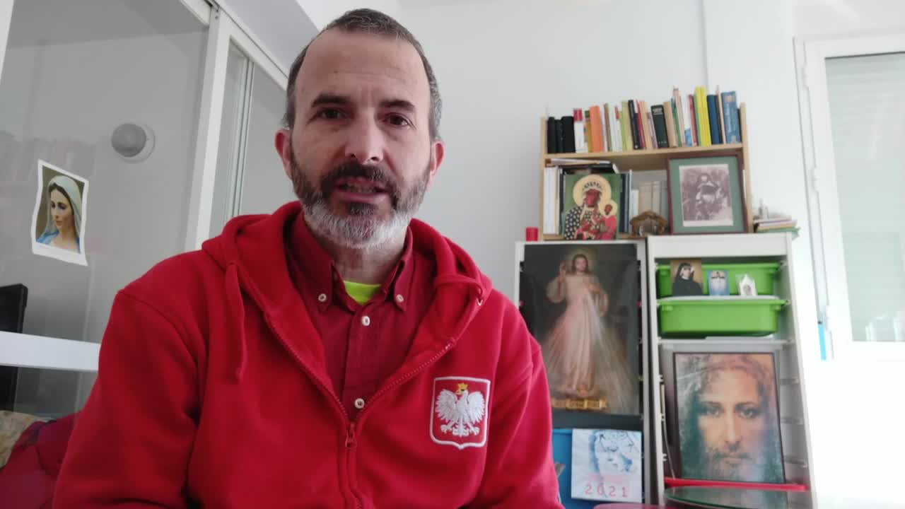 Sacerdote desnuda y retrata a Bergoglio al comentar sus escandalosas declaraciones sobre "la vacuna"