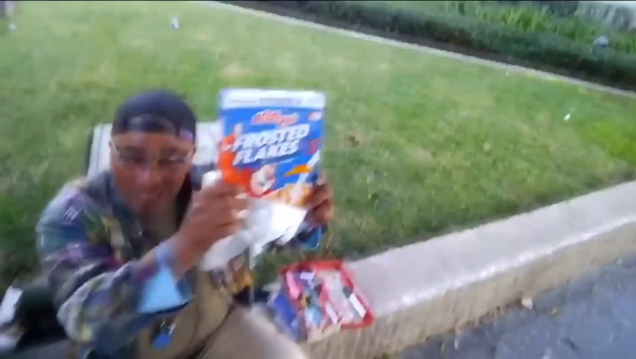 Stranger man gives homeless man gift