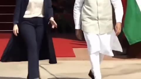 Modi + Meloni = melodi 😍😅😂