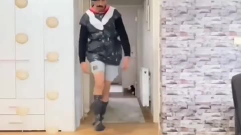 un desfile de modelo de otro universo 🤣!