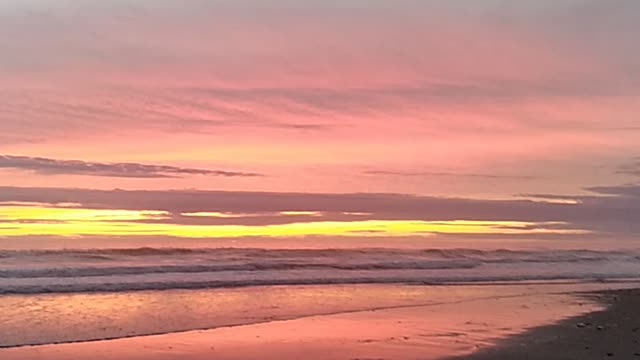 Beautiful sunset Lincoln city oregon!