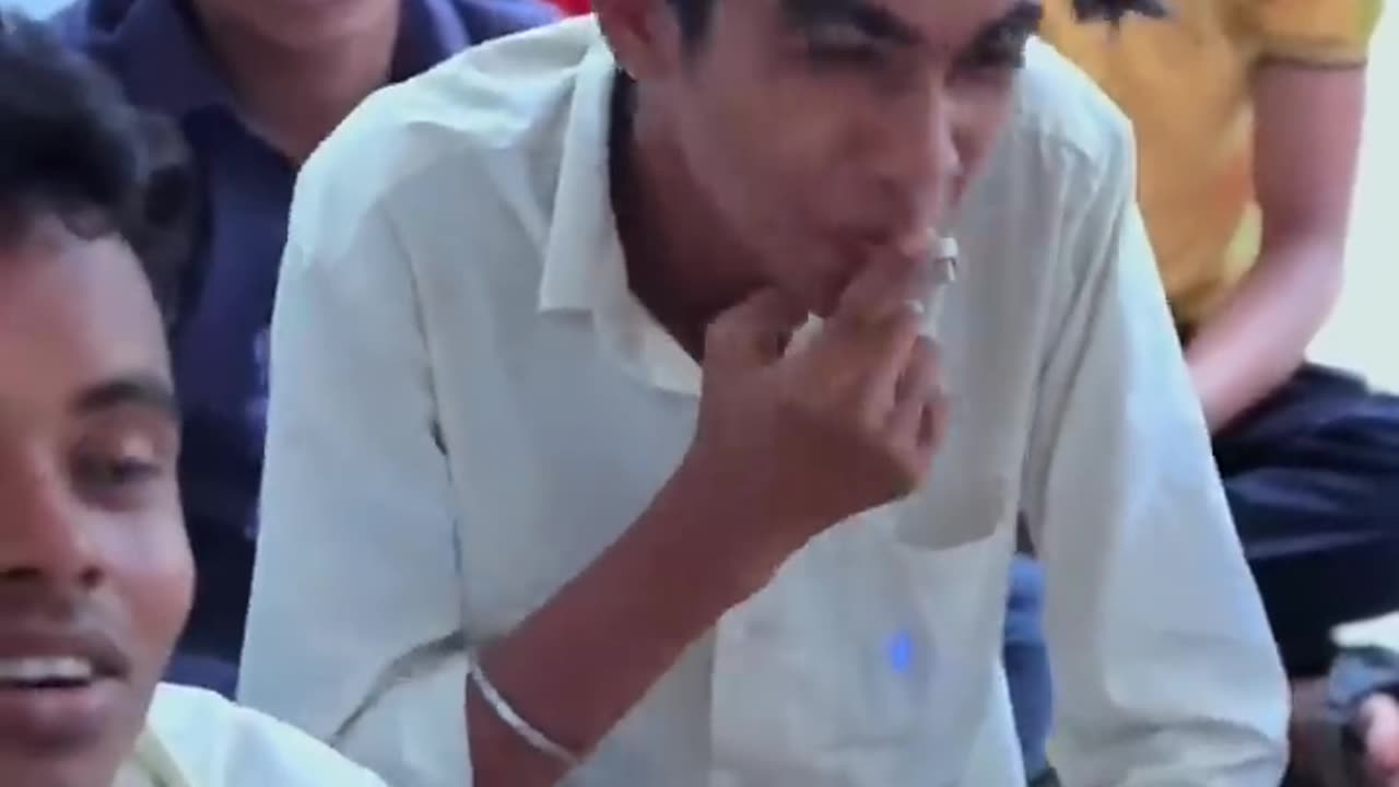कॉमेडी वीडियो