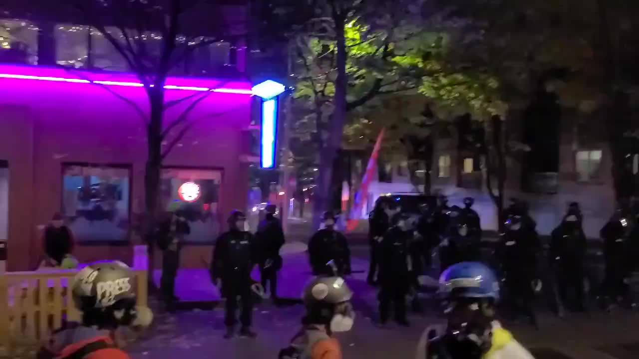 Cop says have a good night to a blm protester and he has a tatrum