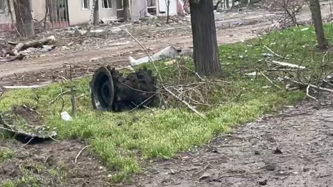 Direct hit of a bomb on a Ukrainian tank