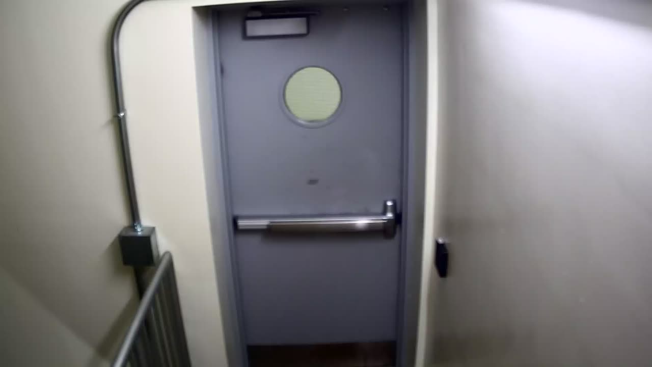 6162RHOBGRRGST2StairwellSide_2021-01-06_21h40min03s270ms.mp4