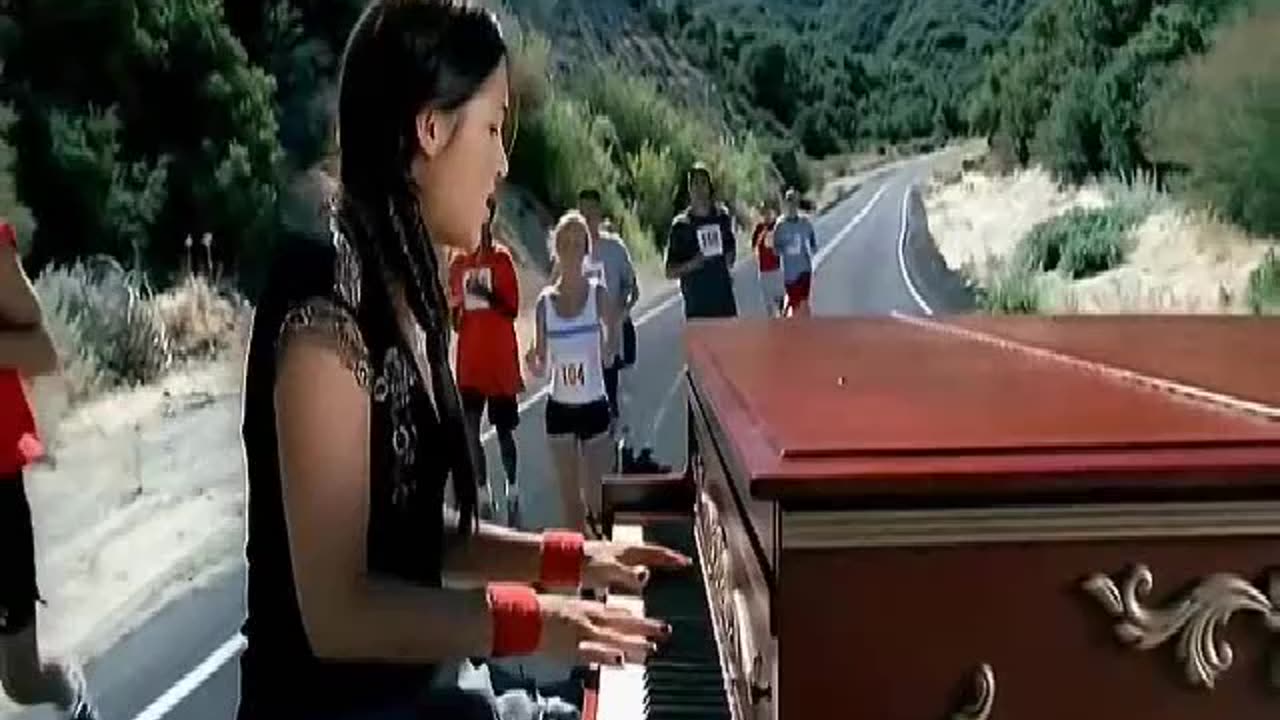 Vanessa Carlton - A Thousand Miles (Official Video)