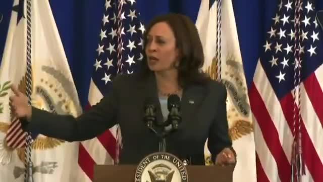 Kamala cackles in Detroit speech