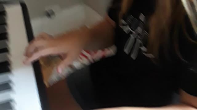 Rebel plays Rainbow Connection