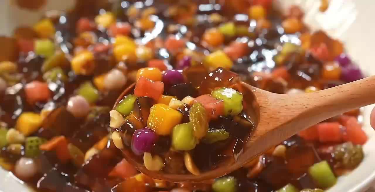 Dessert made with watermelon and mango is super delicious