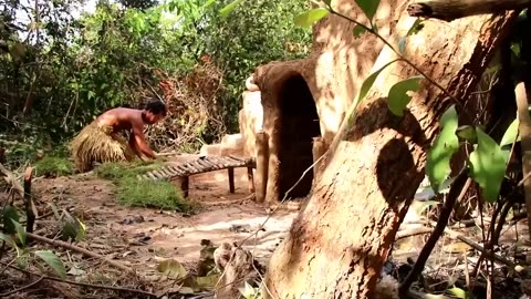 Building a beautiful Natural Home in Deep Jungle.