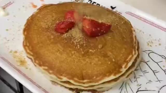 Strawberry cheesecake pancakes