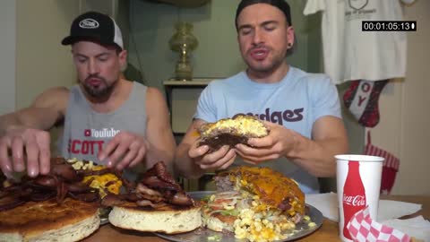 Impossible 10LB CHEESEBURGER CHALLENGE WITH $200 CASH PRIZE Oregon biggest burger MAN v FOOD