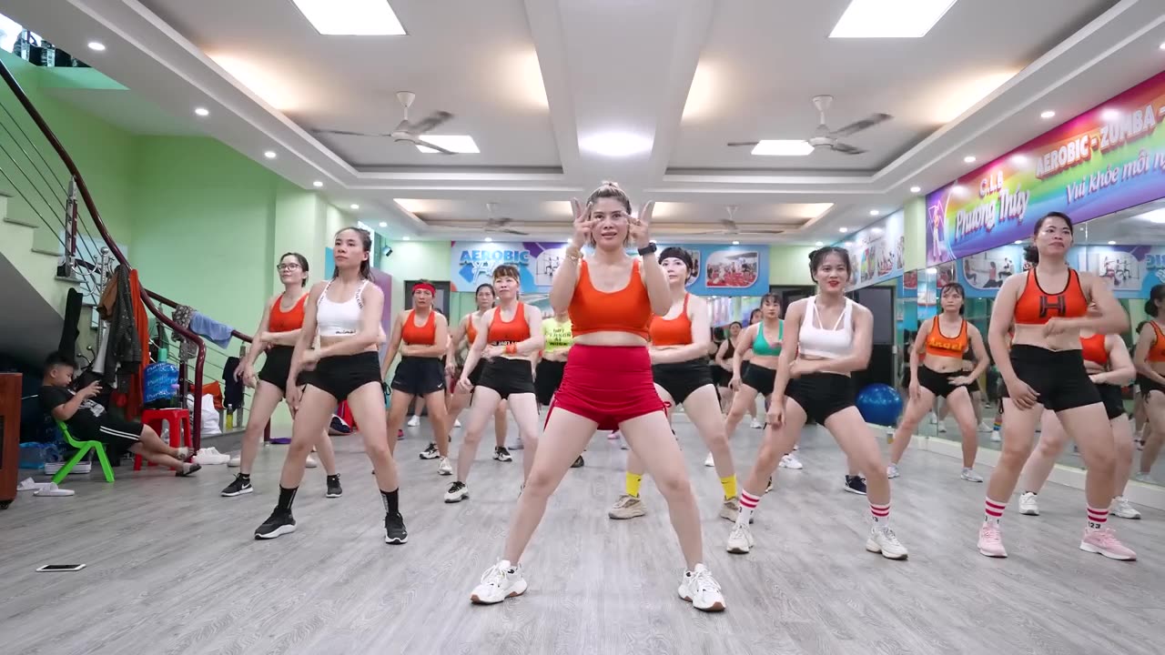 Exercise To Lose Weight FAST || Zumba Class