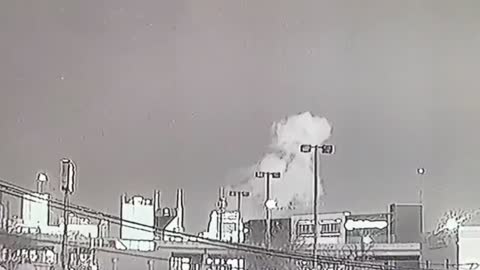 Missile strike hits buildings in Nashville