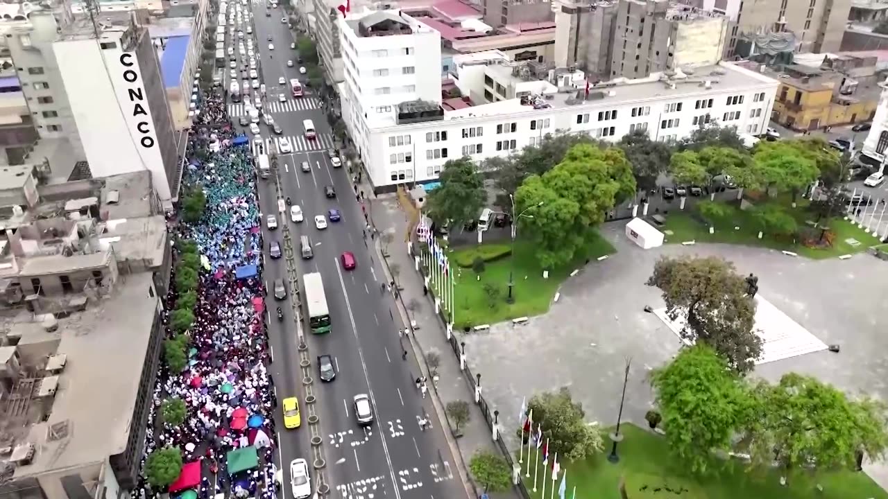 Mining law sparks massive strikes and blockades in Peru