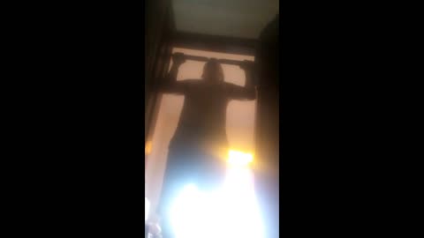Trying My First Ever Pull Up bar in the door💪Super Satisfied!