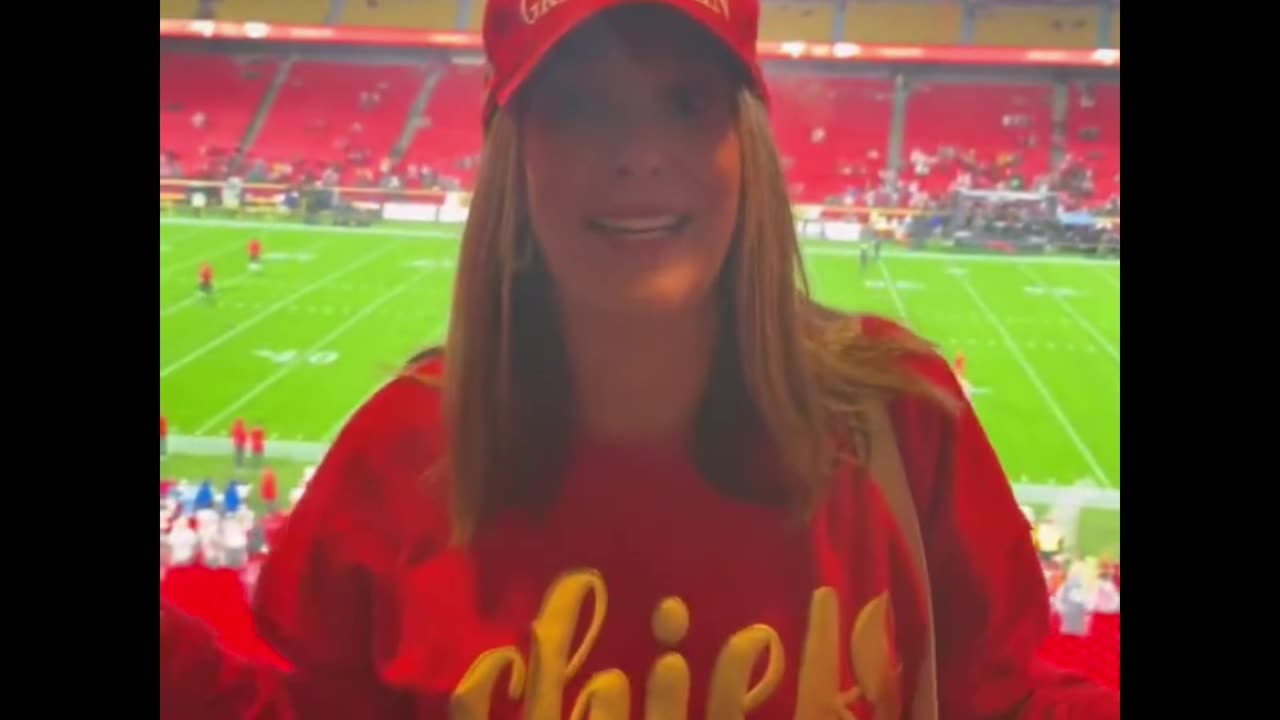 Randi Mahomes Urges: "Make America Great Again, Let's Do It!" on Election Eve 🇺🇸💪