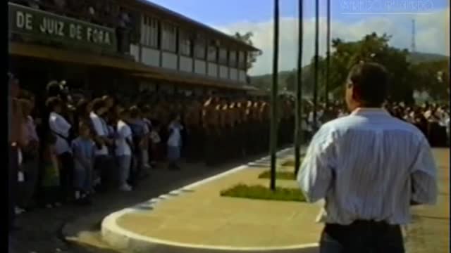 Formatura do Colégio Militar de Juiz de Fora em 1998.