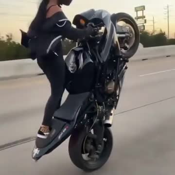 Women can ride bike better than men