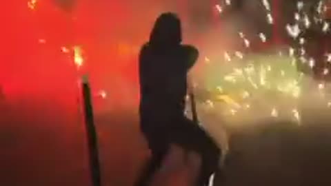 Straßenschlachten in Pariser Vororten