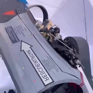 Incredible Footage of an F16 Sim