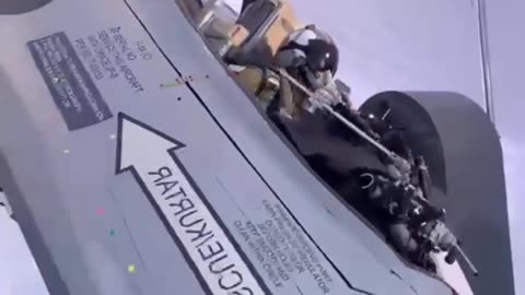 Incredible Footage of an F16 Sim